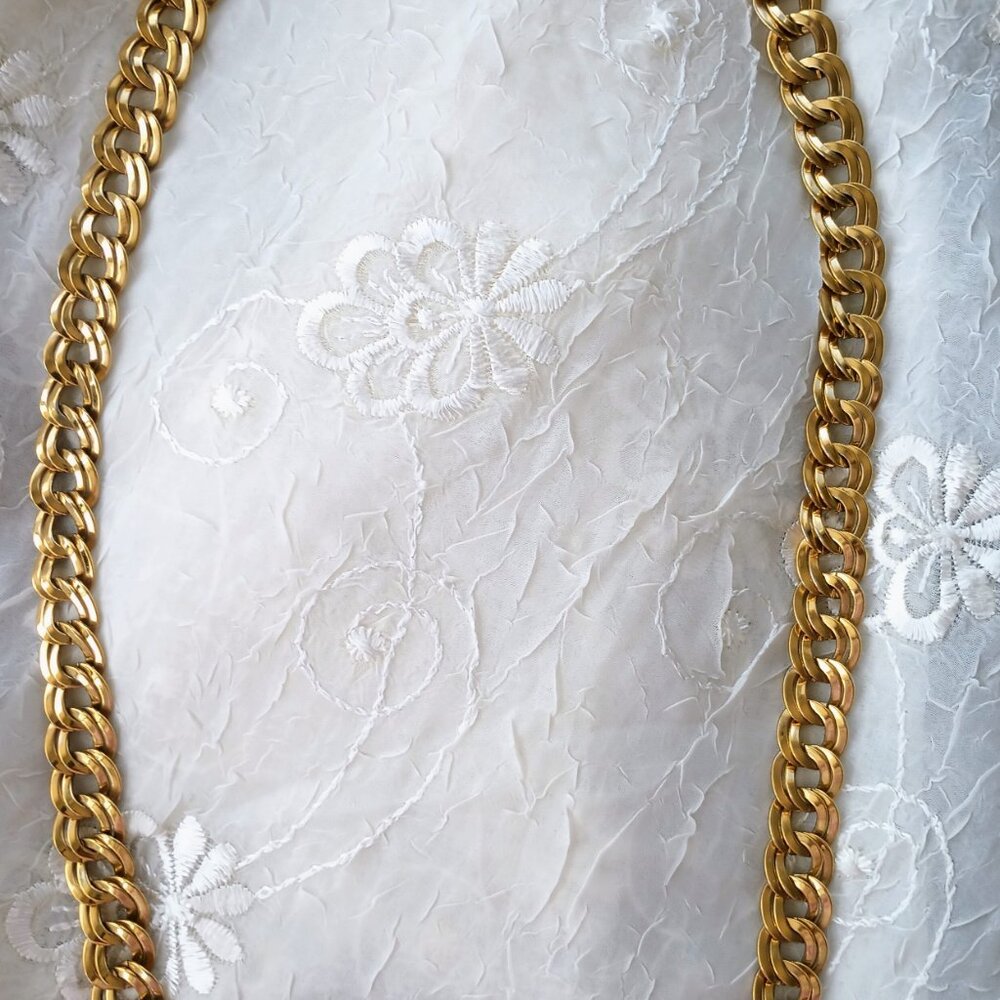 Vintage Signed MONET Gold Tone Double Curved Link Chunky Necklace-32" Very Long - Picture 2 of 7